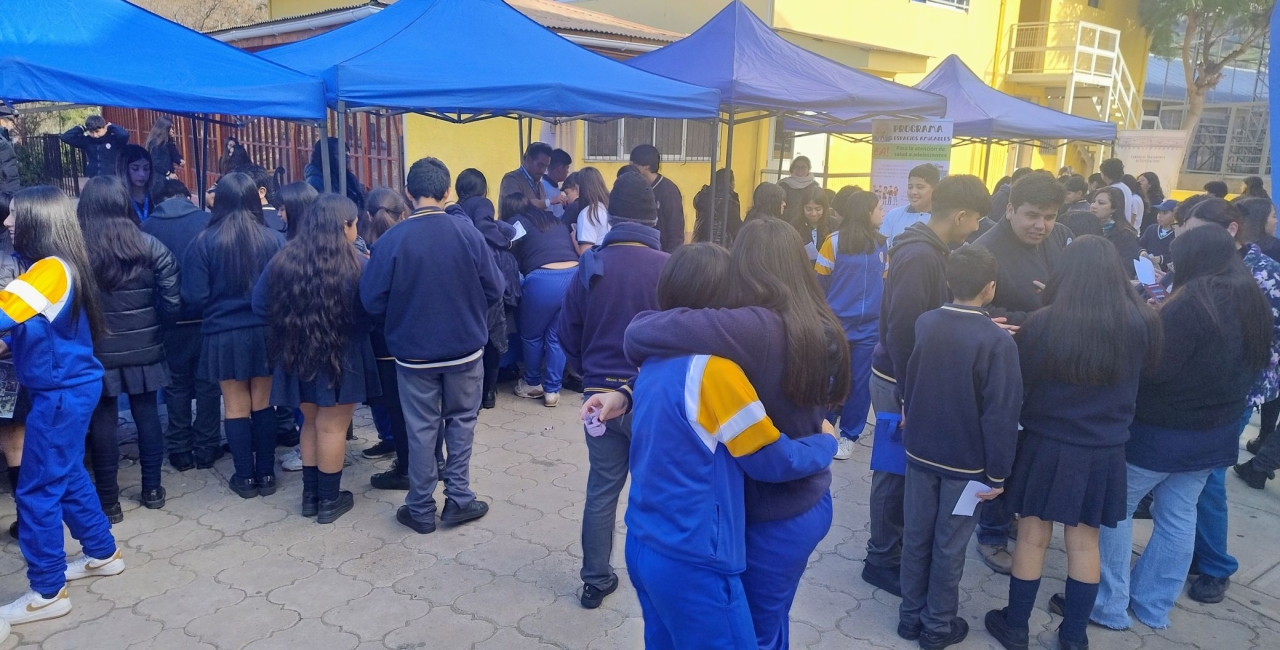 Realizan una Feria Preventiva Contra el Consumo de Drogas en nuestro colegio